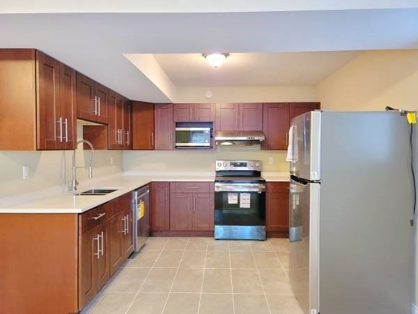 11077 159A Street - Photo 2 of 8