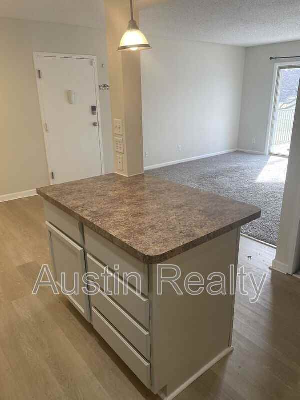 1434 Willow Brook Cv #8 - Photo 4 of 11