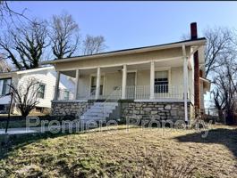 featured image of 1731 S Crescent Ave