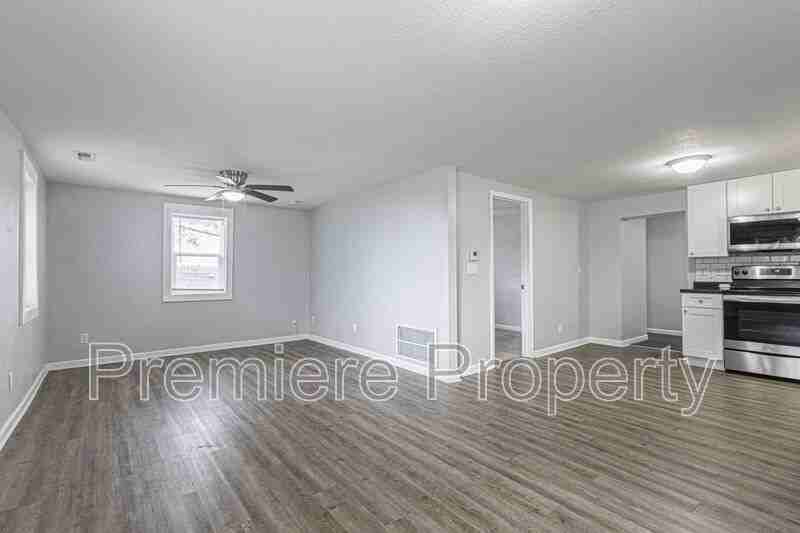 15400 E 54th St - Photo 3 of 11