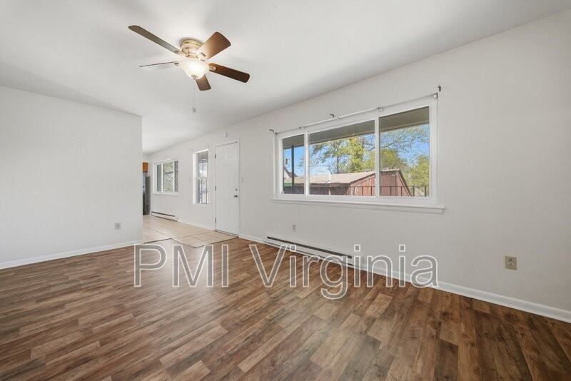 9563 15th Bay St #4 - Photo 4 of 27