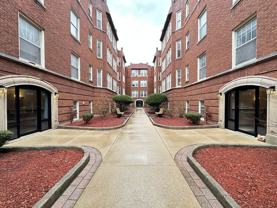 556 W Aldine Ave #2W - Photo 1 of 1