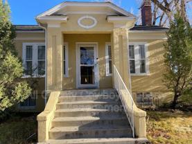 623 E Lewis St - Photo 1 of 1