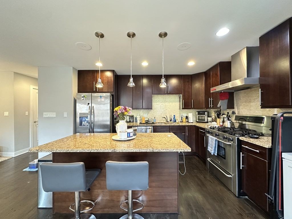 907 N Damen Ave #301 - Photo 5 of 21