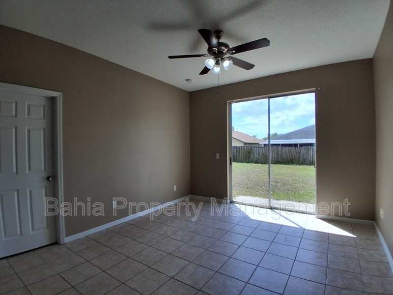 325 Piano Ln - Photo 6 of 16