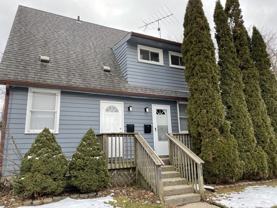 900 Woodlawn Ave - Photo 1 of 1