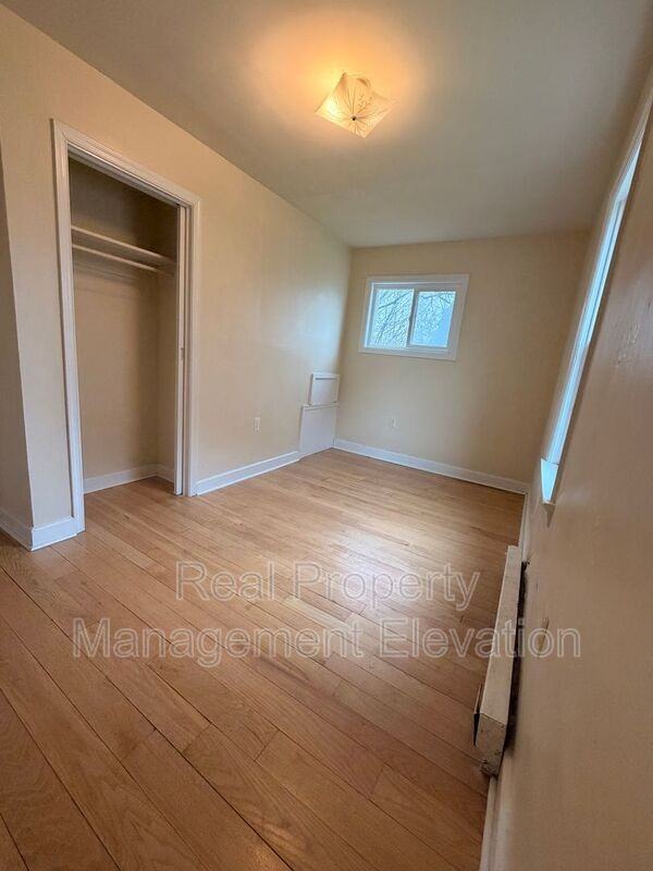 908 Florida Ave Apt B - Photo 7 of 8
