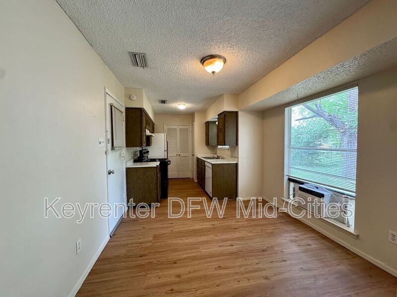 338 Beatty Dr - Photo 3 of 15