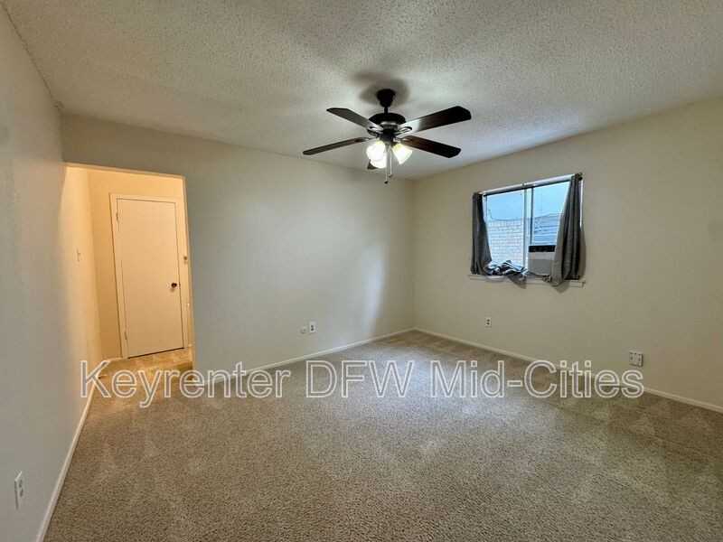 338 Beatty Dr - Photo 7 of 15