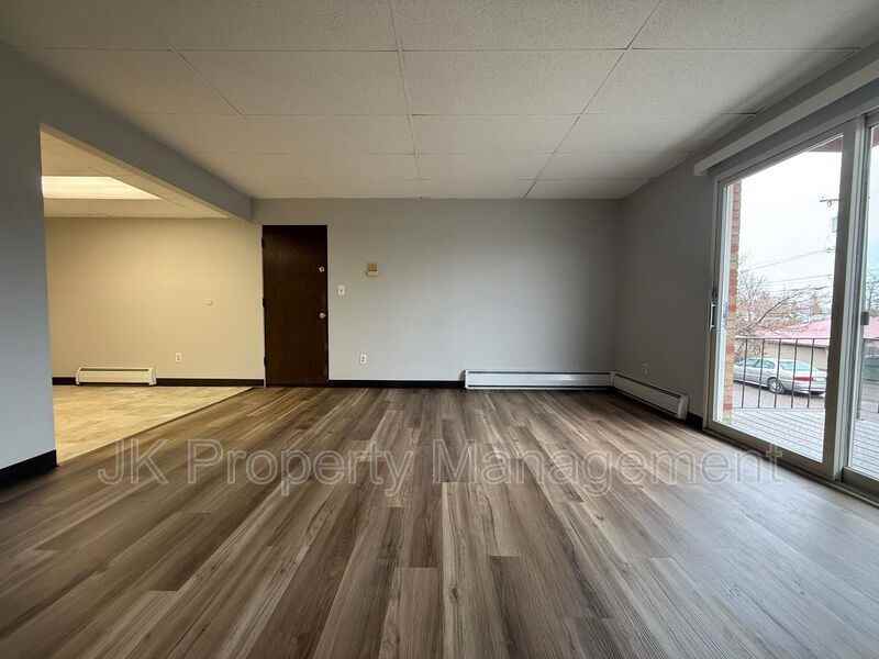 1122 1st Ave Sw #06 - Photo 4 of 25