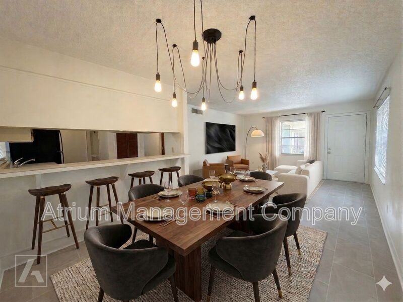 1284 Cloverlawn Ave - Photo 4 of 28