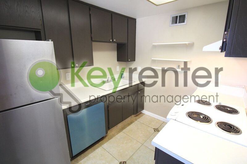 5634 Clark Ave - Photo 6 of 16