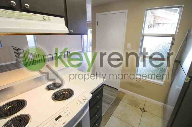 5634 Clark Ave - Photo 7 of 16