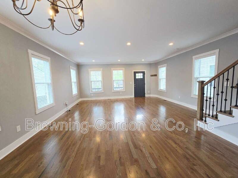 668A James Ave - Photo 5 of 17