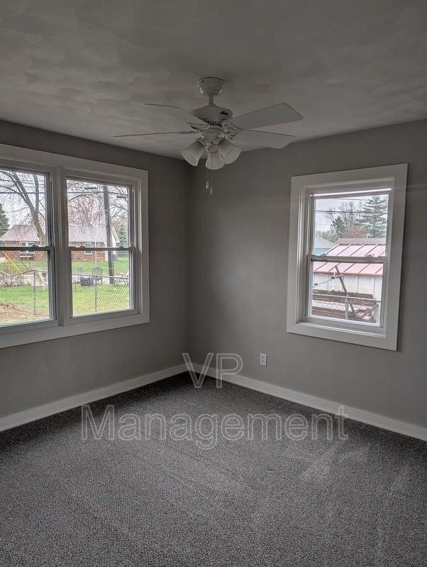 7107 Volquardsen Ave - Photo 3 of 11