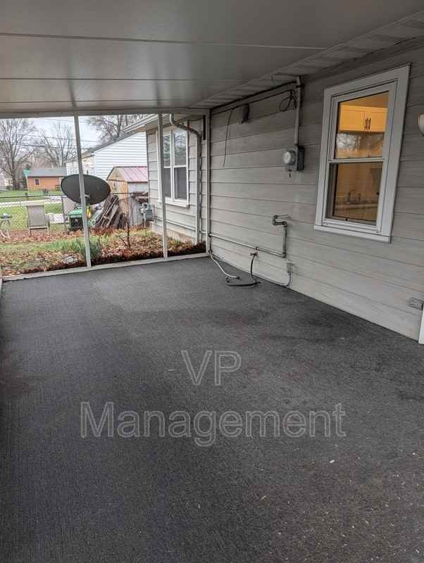 7107 Volquardsen Ave - Photo 6 of 11