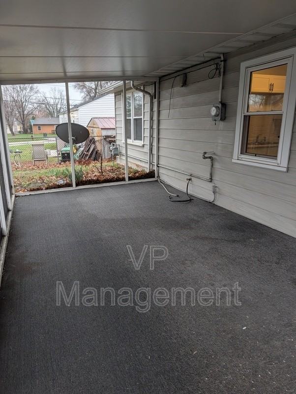 7107 Volquardsen Ave - Photo 7 of 11