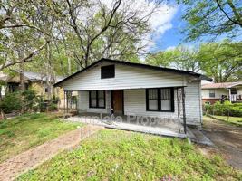 featured image of 1015 11th St N