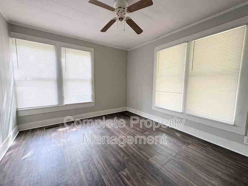 1015 11th St N - Photo 6 of 8