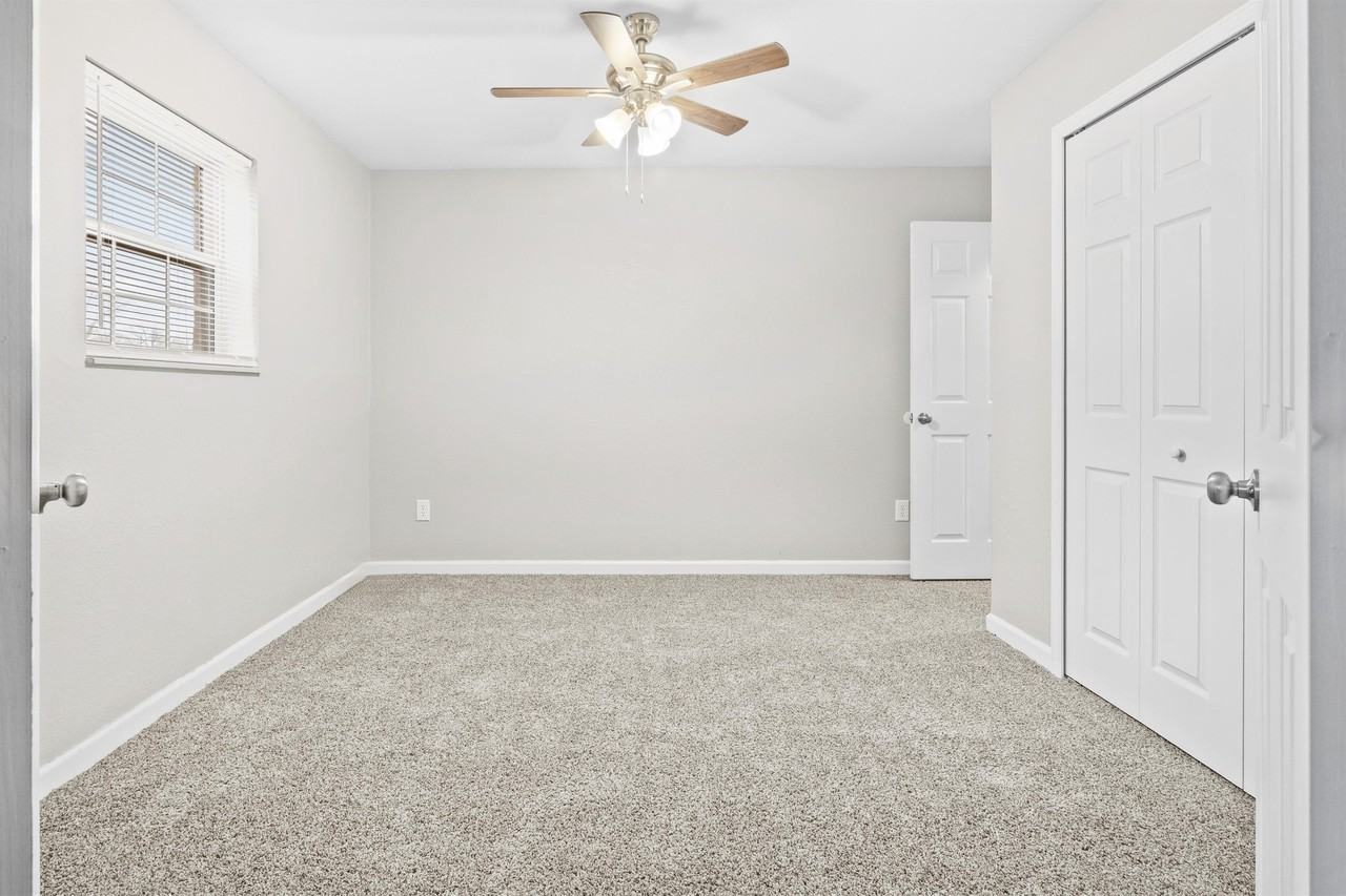 Huron River Toledo - Photo 7 of 44