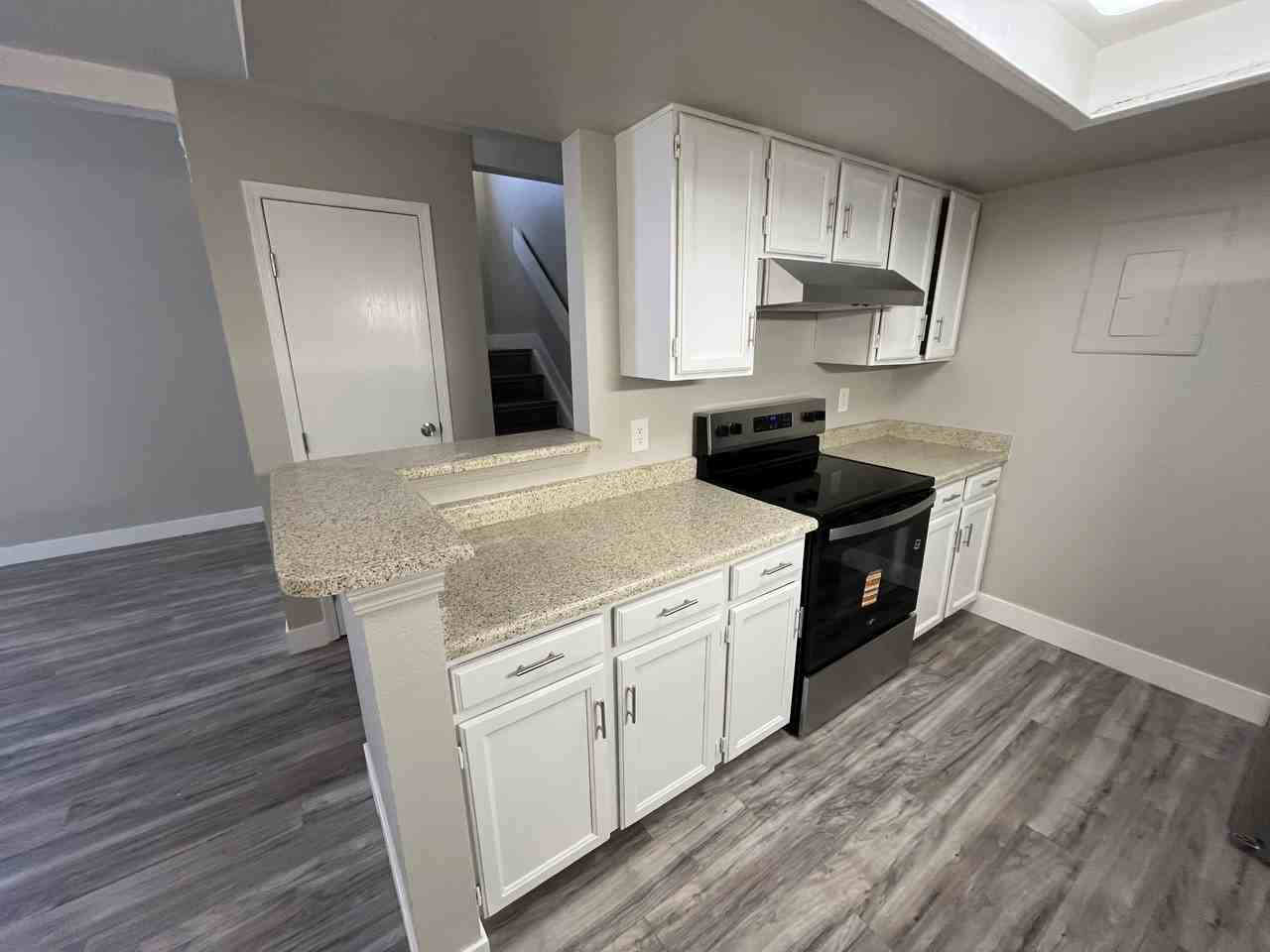 942 S WALDEN ST - Photo 7 of 20