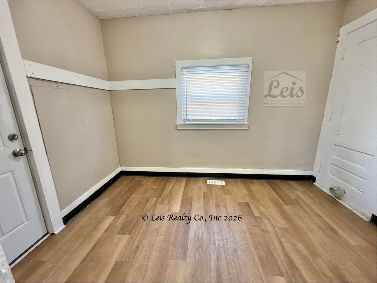 622 South Roosevelt Avenue - Photo 5 of 20