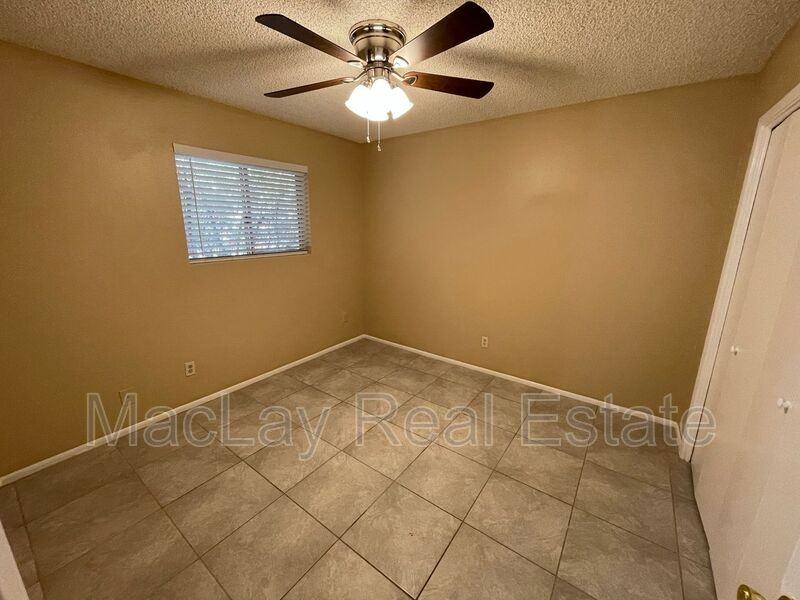 841 E Fountain St - Photo 6 of 11