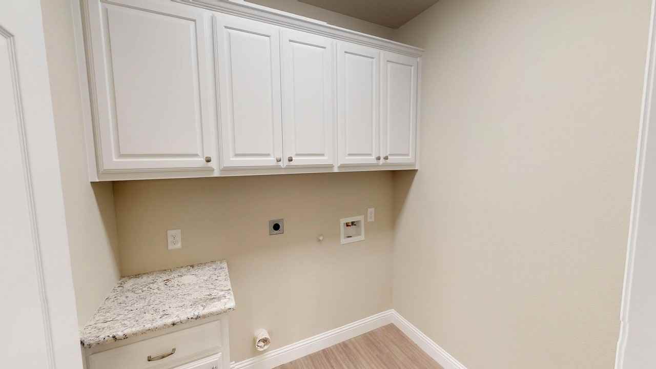 1003 Ave. A - Fannin Duplex - Photo 7 of 11