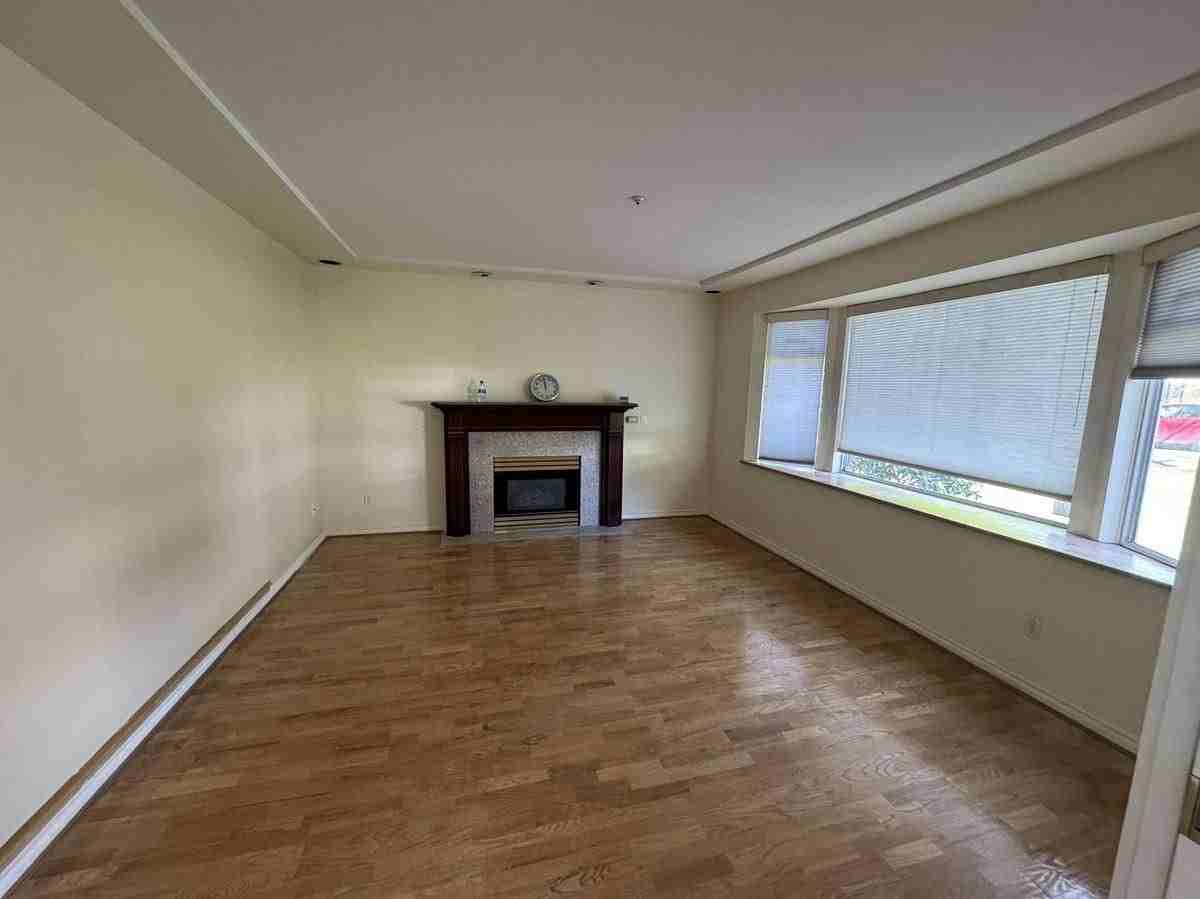 2400 West 19th Avenue - Photo 4 of 16