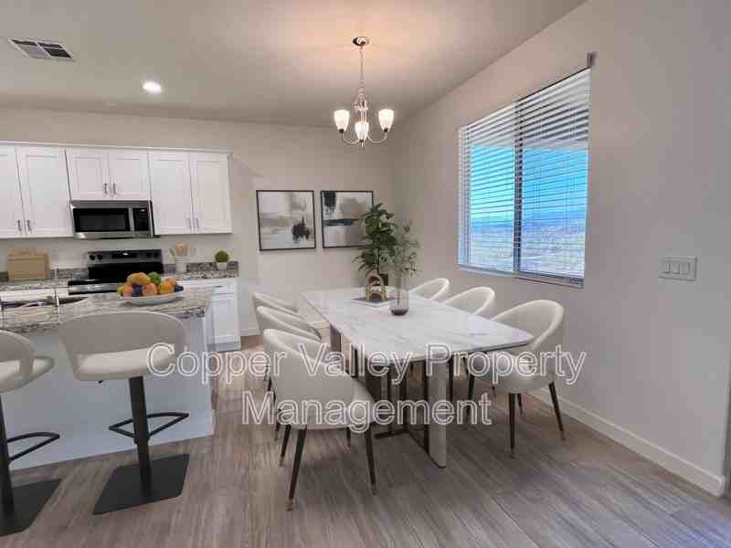 20273 W Wolf St - Photo 3 of 21