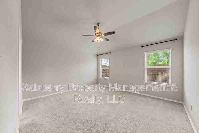 5745 Brookville Dr - Photo 3 of 20