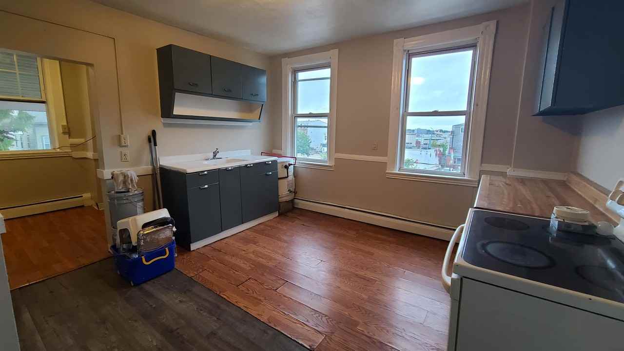 25-27 Tilley Street New London - Photo 2 of 12
