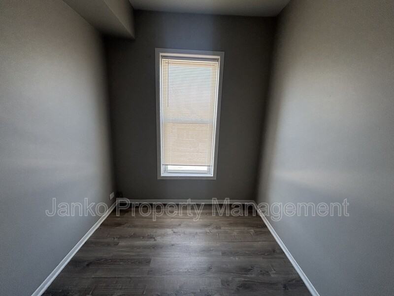 7249 S Ridgeland Ave #2 - Photo 5 of 14