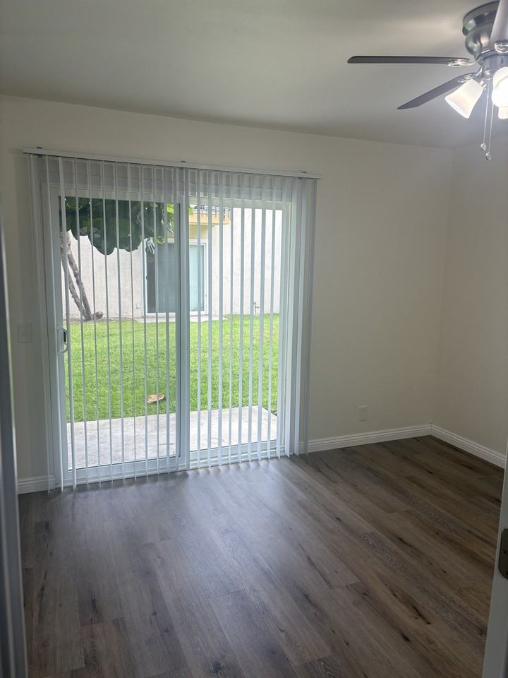 Sus Casitas Apartments - Photo 6 of 14