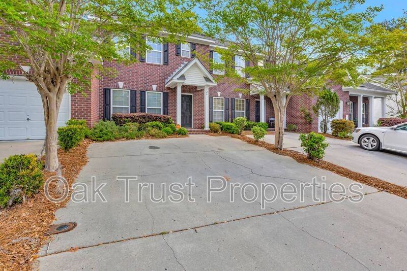 126 Tuscany Ct - Photo 3 of 32