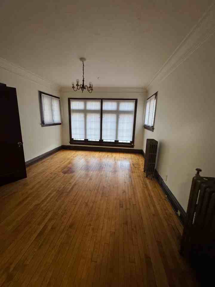 823 South 23rd Street - Photo 5 of 7