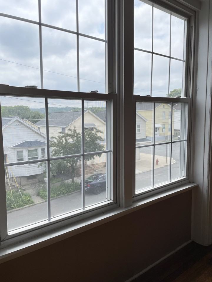 1501-1505 5th Avenue - Photo 7 of 14