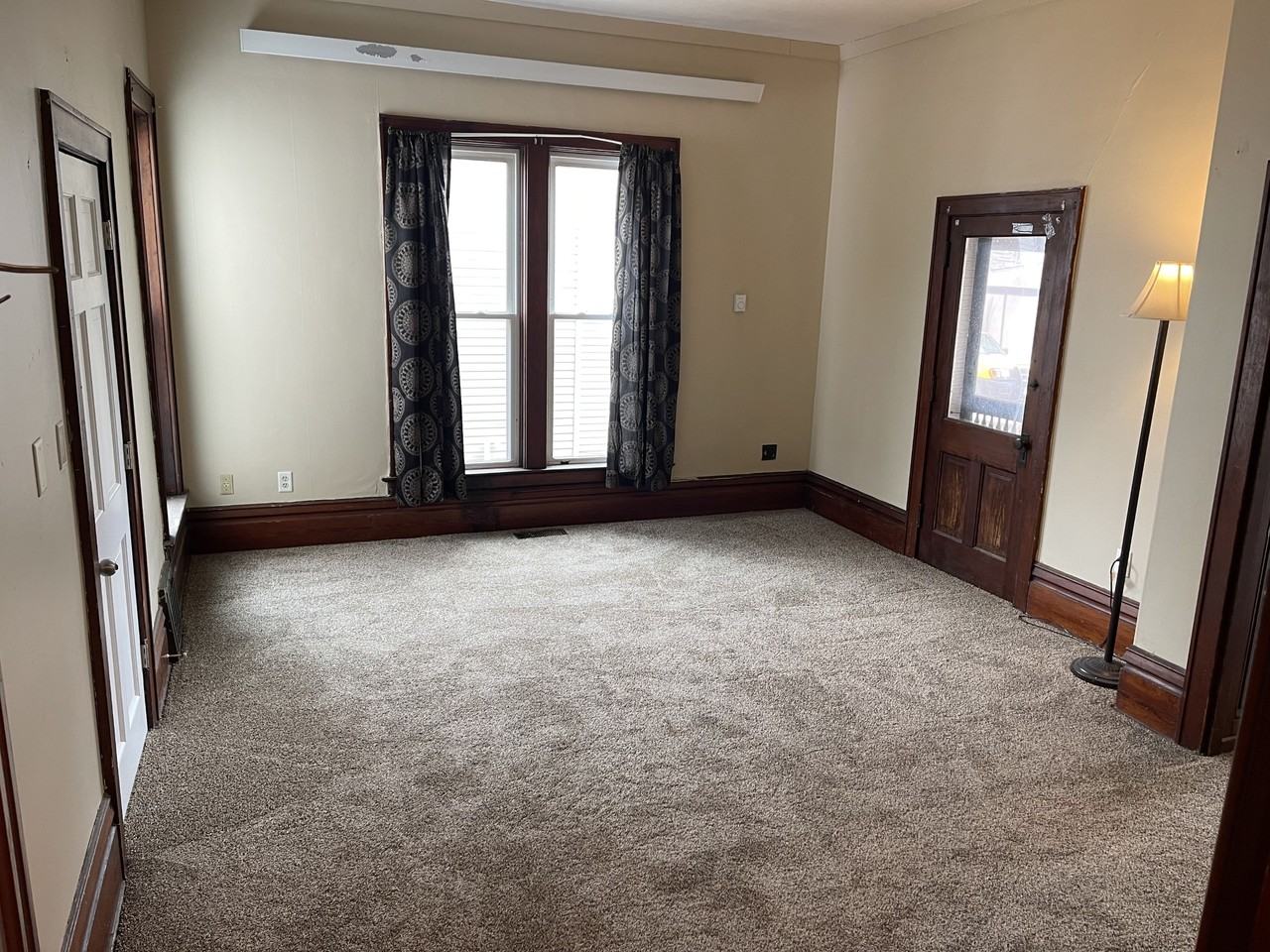 447-453 West Military Avenue - Photo 2 of 11