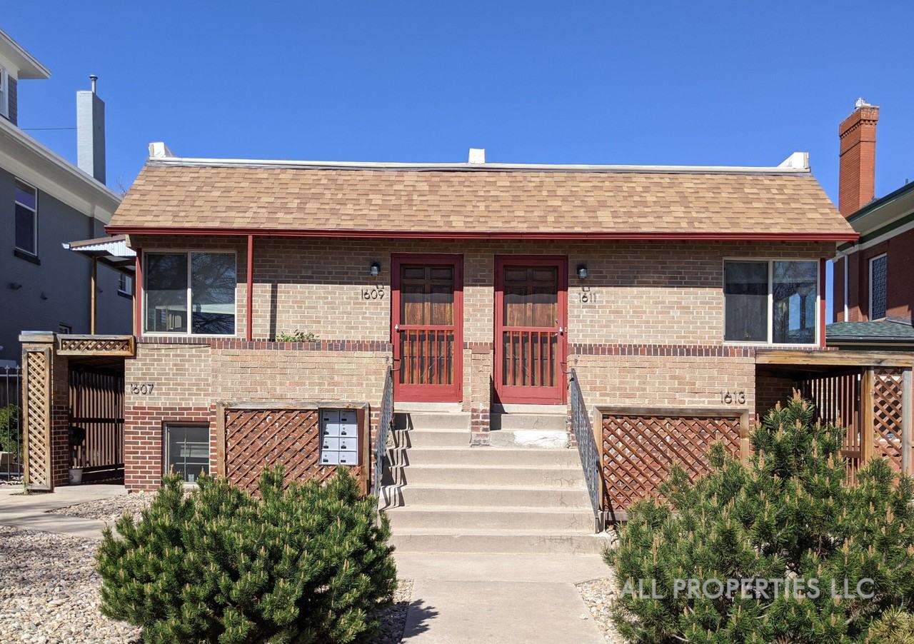 1613 York St - Photo 4 of 35