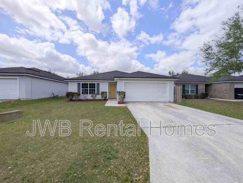 5462 Village Pond Cir - Photo 2 of 18