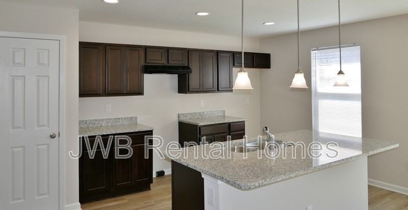 8518 Cheryl Ann Ln - Photo 3 of 14