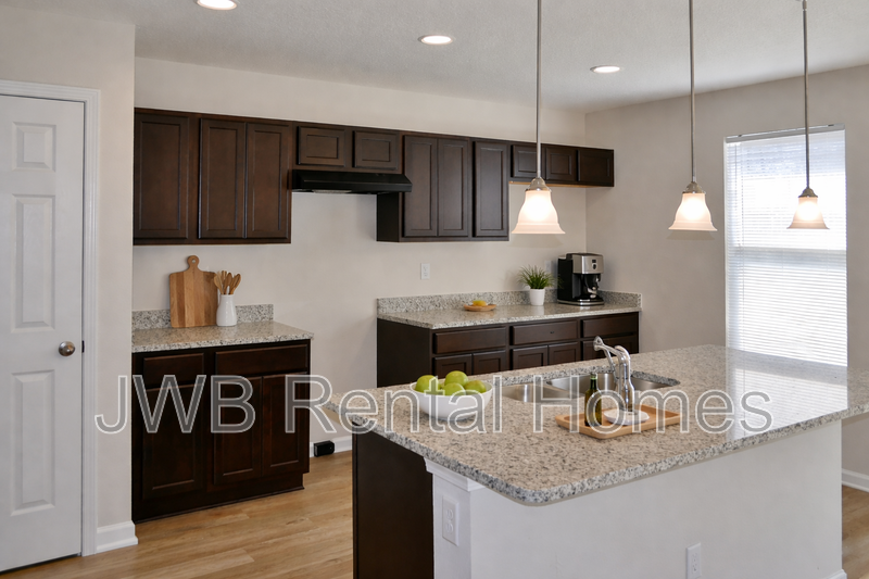 8518 Cheryl Ann Ln - Photo 4 of 14