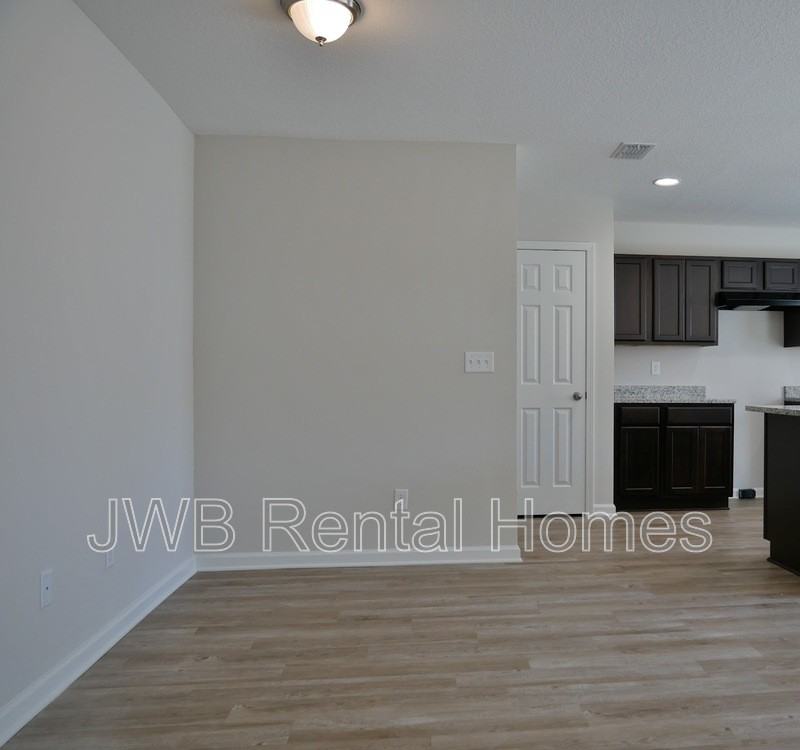 8518 Cheryl Ann Ln - Photo 5 of 14