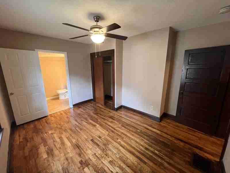 4021 Porter Ave - Photo 2 of 9