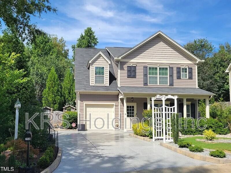 750 Sycamore Springs Dr - Photo 2 of 8