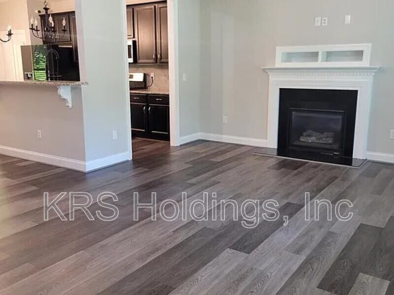 750 Sycamore Springs Dr - Photo 4 of 8