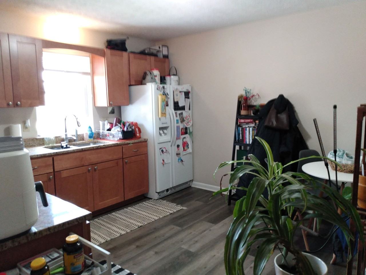 861 Buchanan Trail East - Photo 5 of 12