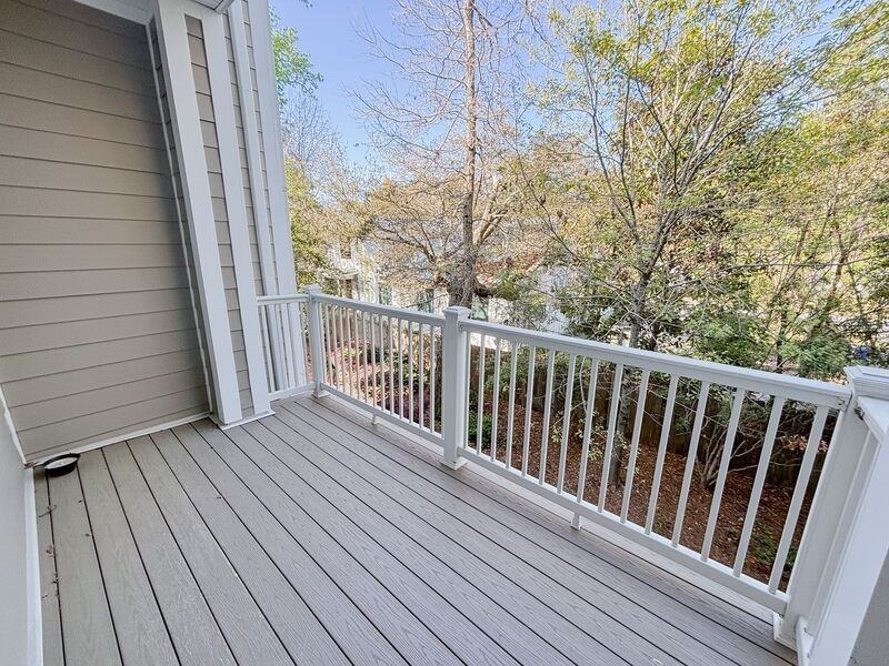 1028 Bowman Woods Dr - Photo 7 of 36