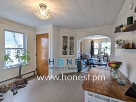 featured image of 20 Academy St #1