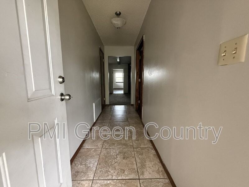 615 Cumberland Dr - Photo 3 of 14